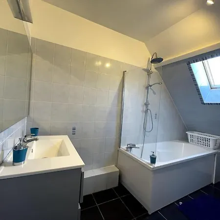 Holiday home Maison Entiere 5 Mn Roissy Cdg/15 Mn Parc Asterix